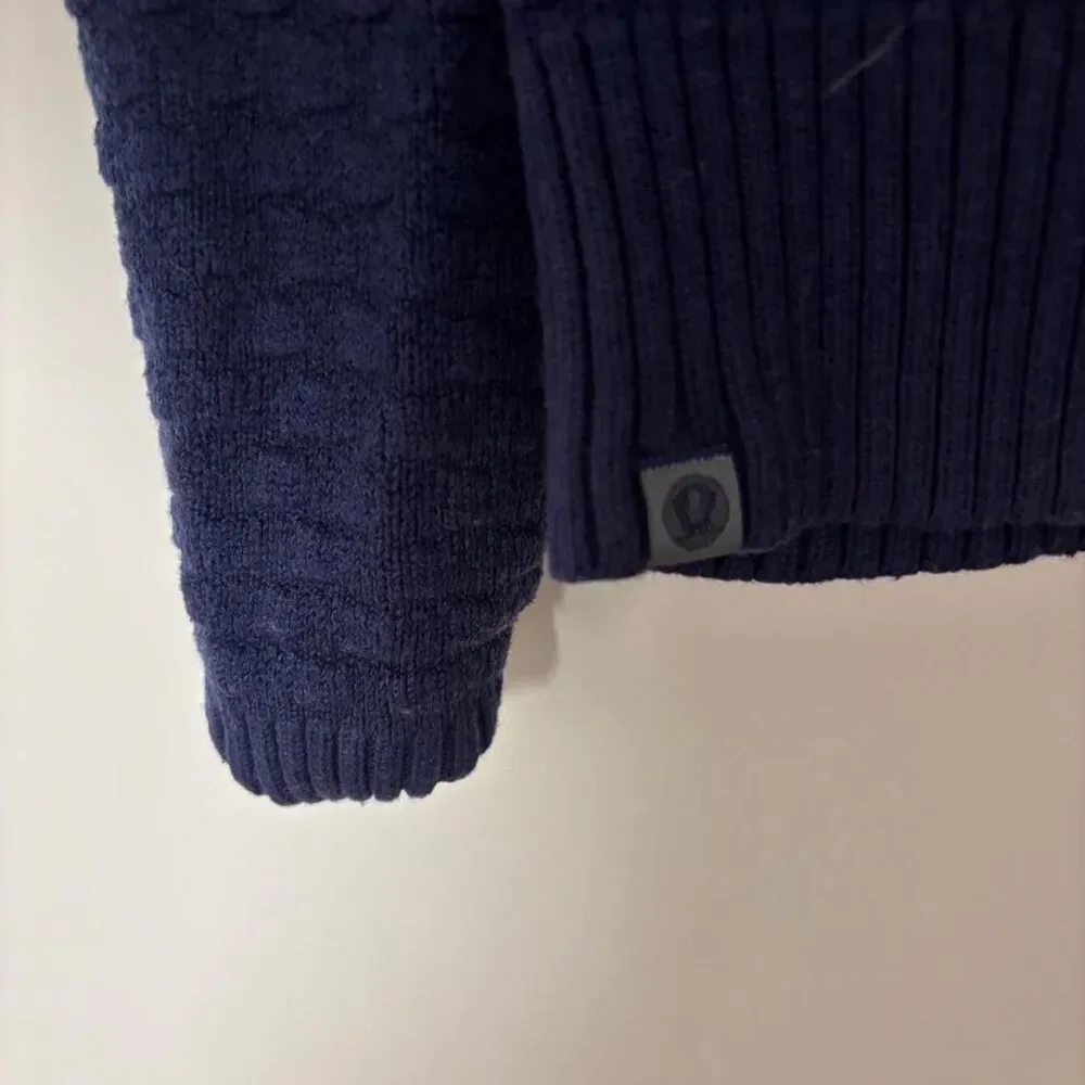 Lululemon Women's Navy and Blue Jumper